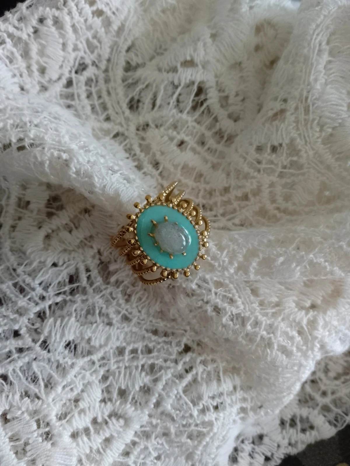 Anillo de turquesa y dorado con piedra de labradorita – photo 4